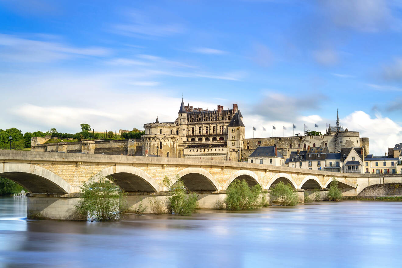 2 Amboise where to stay in loire valley with a car